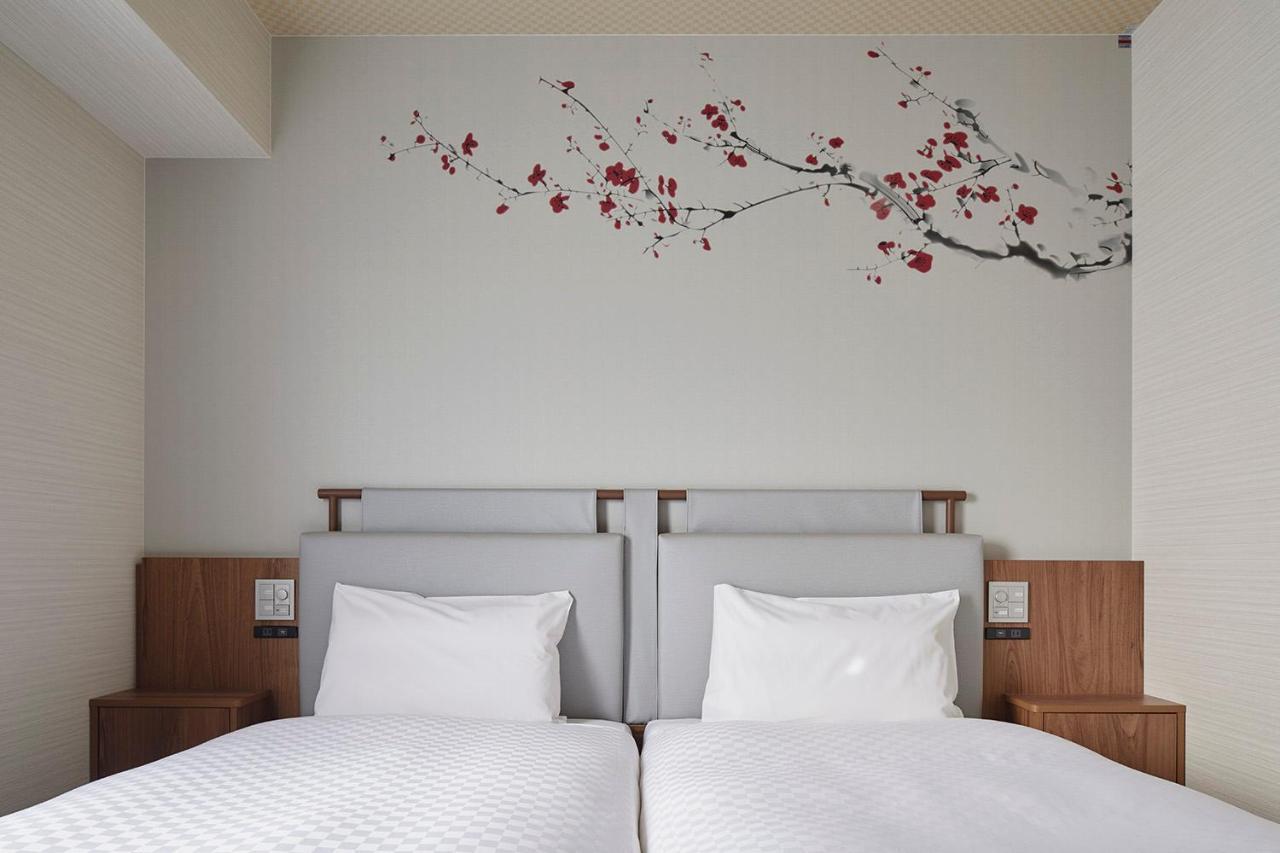 Via Inn Hakataguchi Ekimae Fukuoka  Bagian luar foto