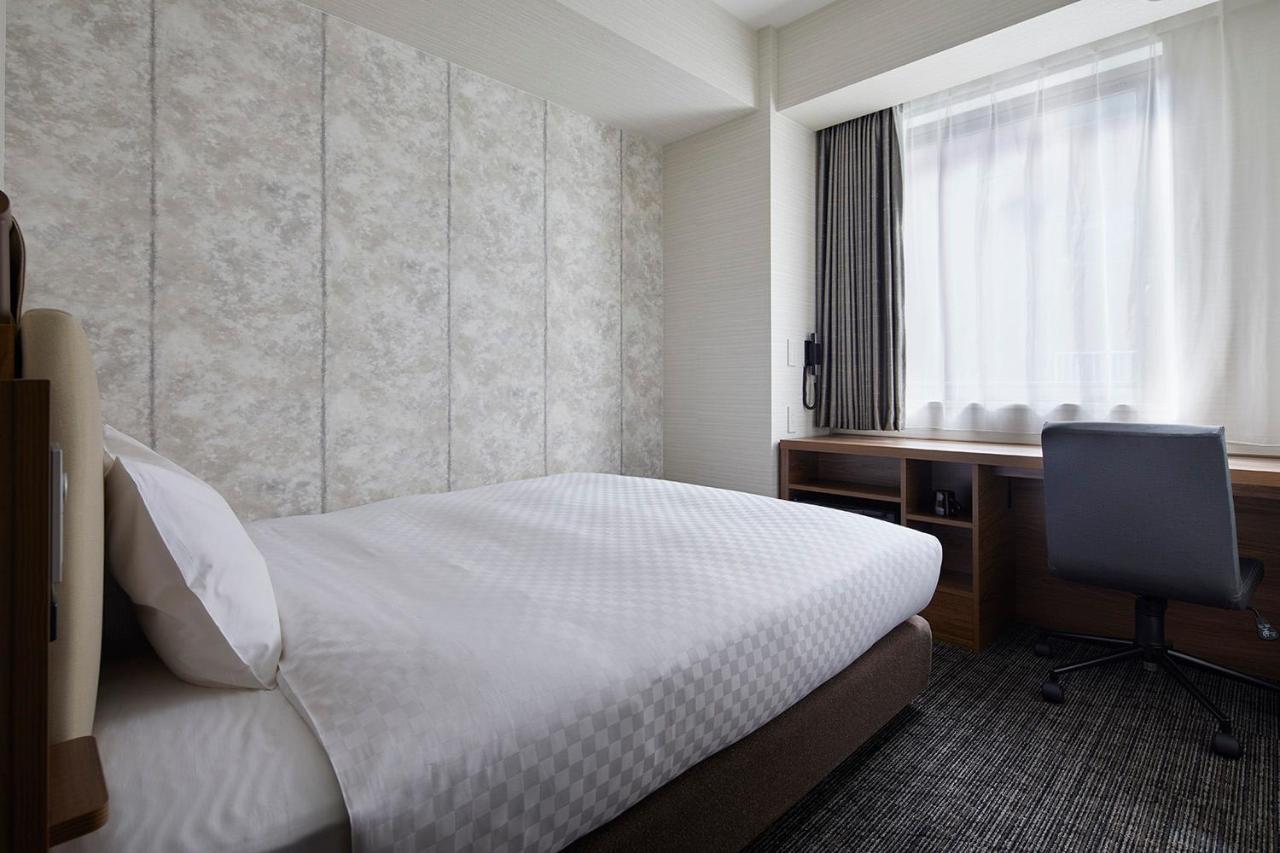 Via Inn Hakataguchi Ekimae Fukuoka  Bagian luar foto